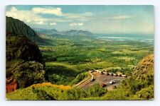 Old Postcard Hawaii Nuuanu Pali Mountain Pass Oahu 1940-50's Cars Trucks Turnout picture