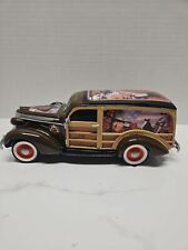 The Bradford Exchange John Wayne Legend of The Old West Sculpture - Woody Wagon picture