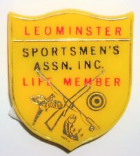 VINTAGE LEOMINSTER SPORTSMAN'S CLUB LIFE MEMBER BADGE YELLOW, CLASP BACK picture