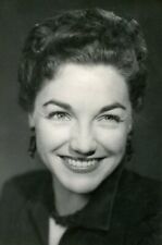 Y912 Original Vintage Photo SMILING WOMAN c Mid Century picture