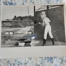 1986 PRESS PHOTO Mustang Ford Car Wash Black & White Warm December Afternoon picture
