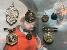 Antic relic Agostina Pietrantoni ex indumentis + 6 antique pendants medals popes picture
