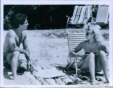 1986 Tony Danza & Judith Light On Beach In Whos The Boss? Television Photo 7X9 picture