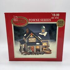 Dickens Collectables Lands End Boat House 1997 Vintage Towne Series #383-8745 picture