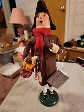 Byers Choice Williamsburg Colonial Man W/ Wooden Skates & Basket Of Oranges picture