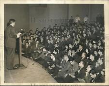1939 Press Photo Earl Browder Speaking at American Student Union Convention picture