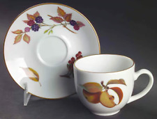 Royal Worcester Evesham Cup & Saucer Set Porcelain Bone Gold Trim 1961 China picture