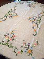 Vtg Embroidered Floral Rectangle Cotton Tablecloth 66