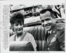 1973 Press Photo Vietnam War veteran Theodore Guy & wife during parade in IL picture