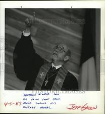1987 Press Photo Benjamin M Weir said his faith came during his hostage ordeal picture