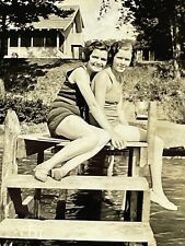 XH Photograph Lesbian Gay Interest Beautiful Young Women Water Dock Embrace Cute picture