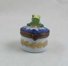 Limoges Peint Main Tiny Trinket / Pill Box with Frog Sitting on a Flower picture