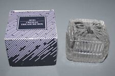 Vintage 1989 Avon Crystal Treasure Box Ribbon Bow Design 24% Lead NEW picture