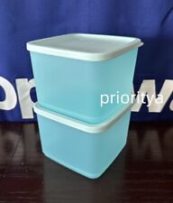 Tupperware Basic Bright Square 4 Cup Container Set of 2 Blue New picture