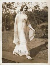 1935 Press Photo Mrs. Cornelius Vanderbilt Whitney on Mill Neck, Long Island picture