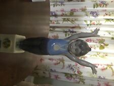 LLadro porcelain figurines Olympic gold medalist picture