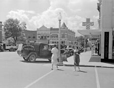 1935 Street Scene, Fayetteville, Arkansas Vintage Old Photo 8.5