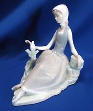 LLADRO RESTING SHEPHERDESS #4660 GIRL WITH BIRD ON BRANCH NEARBY FIGURINE picture