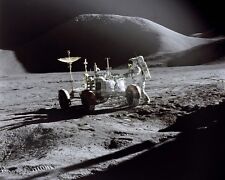 JIM IRWIN ASTRONAUT WORKS AT THE LUNAR ROVING VEHICLE - 8X10 PHOTO (EP-213) picture