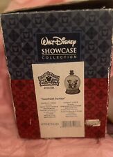 Walt Disney Showcase collection “Sweetheart Sundays” Mickey & Minnie Snowglobe picture