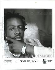 1997 Press Photo Wyclef Jean, Haitian rapper, singer and actor. - lrp34412 picture