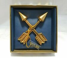 Brass Crossed Arrows Paperweight Gold Tone Metal Wall Shelf Decor New Gift Box picture