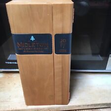 Midleton Very Rare Vintage Release 2017 Finest Irish Whiskey empty Bottle + Box picture