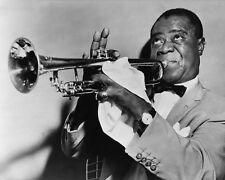 LOUIS ARMSTRONG AMERICAN JAZZ TRUMPETEER SINGER -  8X10 PHOTO (DA-414) picture