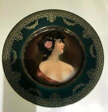 ANTIQUE HAND PAINTED ROYAL VIENNA GOLD PORTRAIT CABINET PLATE SIGNED w/beehive picture