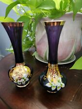 2 VINTAGE AMETHYST PURPLE HAND PAINTED GOLD ACCENTED SMALL FLOWER VASES 7