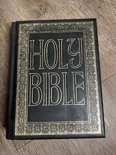 Vtg. KJV Holy Bible Gold Seal Master Reference Edition 1968 Royal Publishing picture