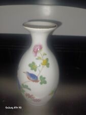 Wedgwood Bone China Cuckoo Vase picture