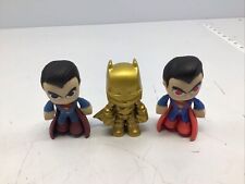 Funko Mystery Minis Batman vs Superman Gold Batman And Hovering Superman Red Eye picture