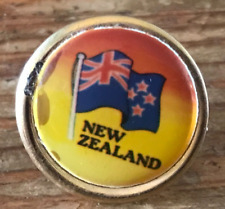 New Zealand Lapel Pin Button Pinback Round Flag Souvenir picture