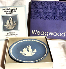 1976 Wedgwood VTG Mother w 2 Children Plate Pale Blue & White Jasperware in Box picture