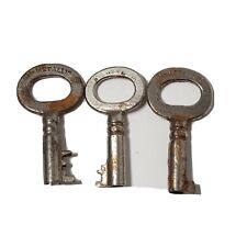 3 Small Vtg Bi-Metallic Open Barrel Antique Skeleton Keys In A Variety Of Cuts J picture