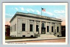 Fort Madison IA, US Post Office Building, Iowa Vintage Souvenir Postcard picture
