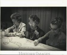 1983 Press Photo Ladies working on quilt project. - noc22725 picture