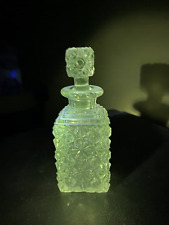 ANTIQUE UV REACTIVE Elson Flint Glass Daisy & Button Cologne Bottle W/Stopper 6
