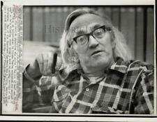1975 Press Photo British physician and author, Alex Comfort, interviewed in CA picture