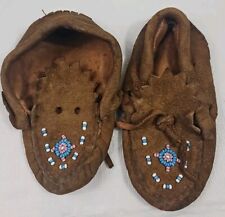 VINTAGE NATIVE AMERICAN  CHILDREN'S MOCCASINS with BEADS includes case picture