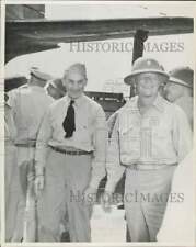 1945 Press Photo Navy Secretary Forrestal & Admiral Chester W. Nimitz in Saipan picture
