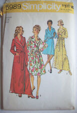 1970's night robe housecoat pattern 5989  Size 12-14 medium picture