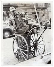 1946 Former Army Captain Cholewinski Now Street Sweeper in New York News Photo picture