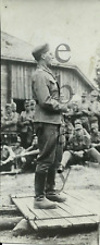 Scarce original photo, Finnish actor Joel Rinne reads poems to the soldiers 1942 picture