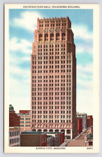 c1940s~Kansas City MO~Bell TelephoneBuilding~Oak Tower~Gothic~Downtown~Postcard picture