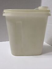 TUPPERWARE 792-10 CLEAR BEVERAGE Buddy Container Pitcher With Flip Top Lid picture