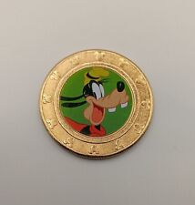 NEW Disney Mickey Mouse Wonder Mates Metal Coin Goofy Green Background picture