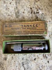 VINTAGE YANKEE No.250 RATCHET TAP WRENCH IN ORIGINAL BOX NORTH BROS. MADE IN USA picture