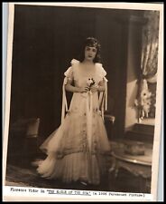 Hollywood Beauty FLORENCE VIDOR STUNNING PORTRAIT 1920s STYLISH POSE Photo 668 picture